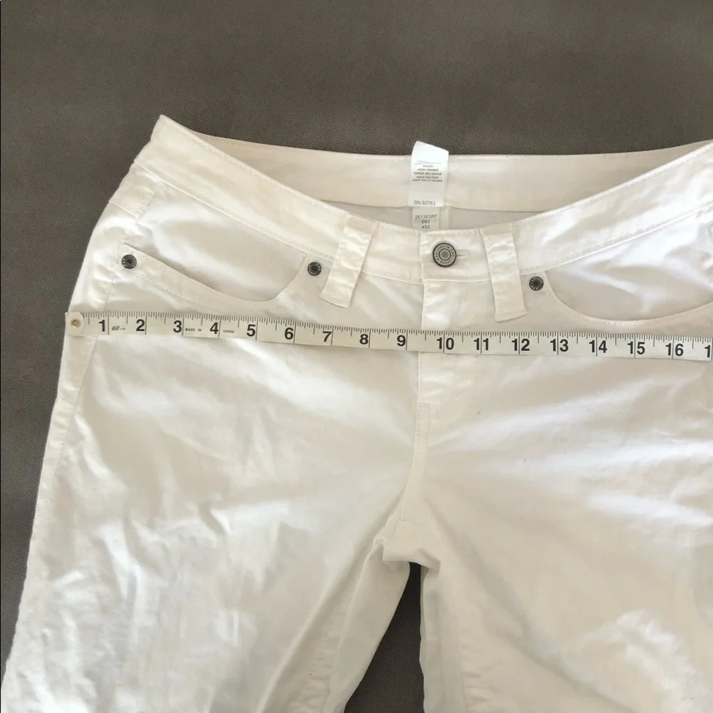 London Jean white jeans. Boot cut. Preowned. - Picture 5 of 16